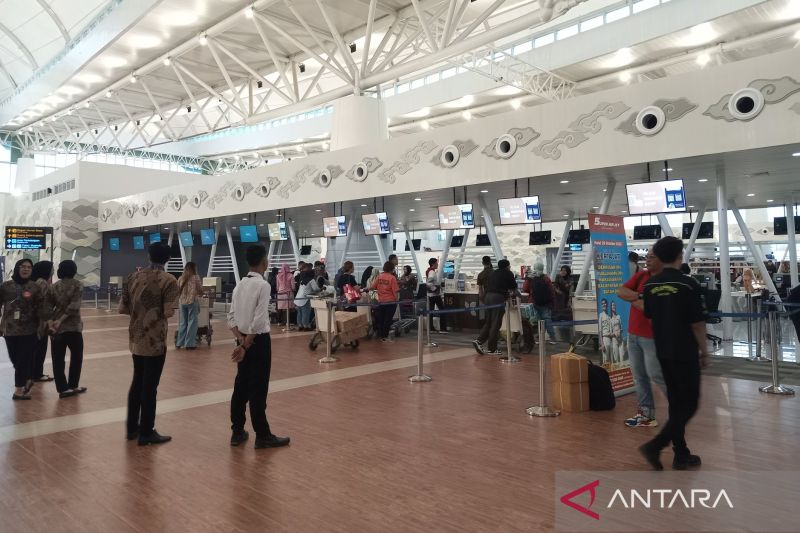 Gubernur Jabar canangkan jalur kereta cepat terhubung ke Bandara Kertajati