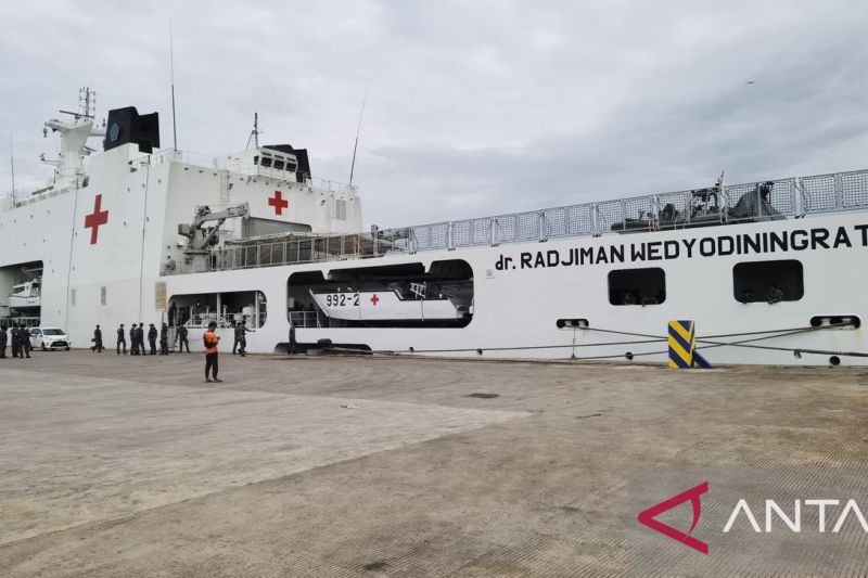 KRI Radjiman tiba kembali di perairan Indonesia setelah selesai bawa bantuan untuk Gaza