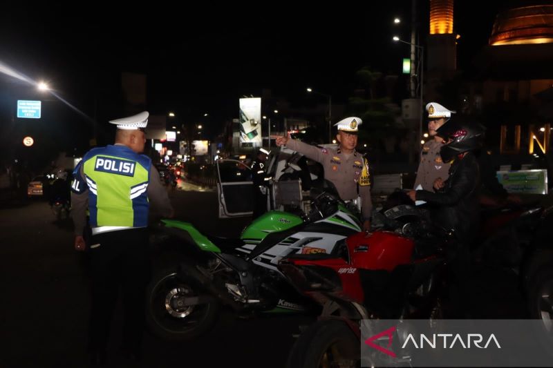 Polres Sukabumi Kota sita 25 sepeda motor dengan knalpot brong