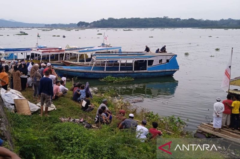 Basarnas Cianjur cari jasad pemancing tenggelam di Waduk Jangari