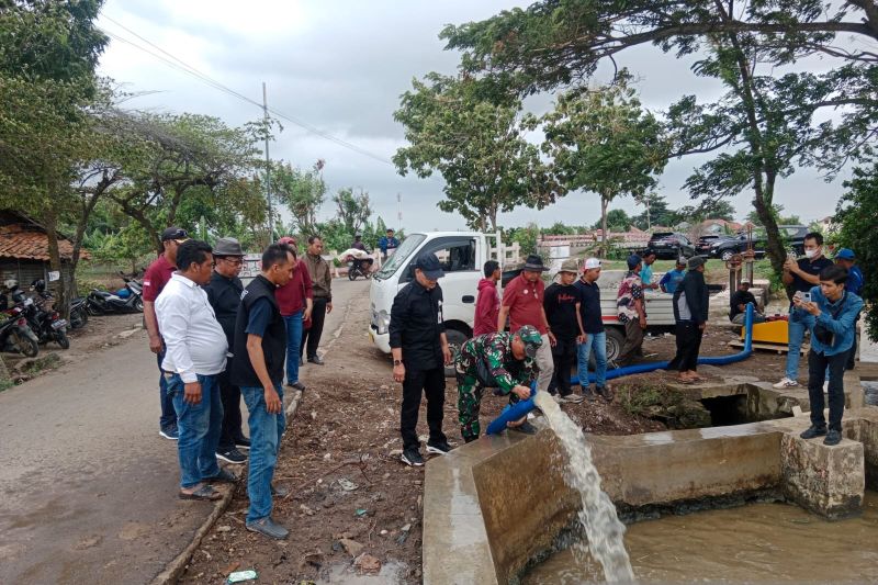 Kementerian Pertanian distribusikan bantuan pompa air irigasi di Indramayu