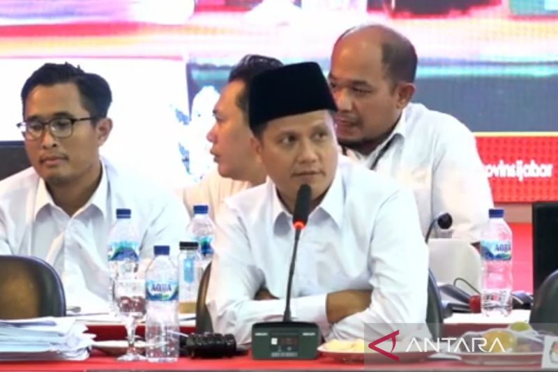 KPU Jabar skors rapat pleno karena Bekasi belum tuntas rekapitulasi