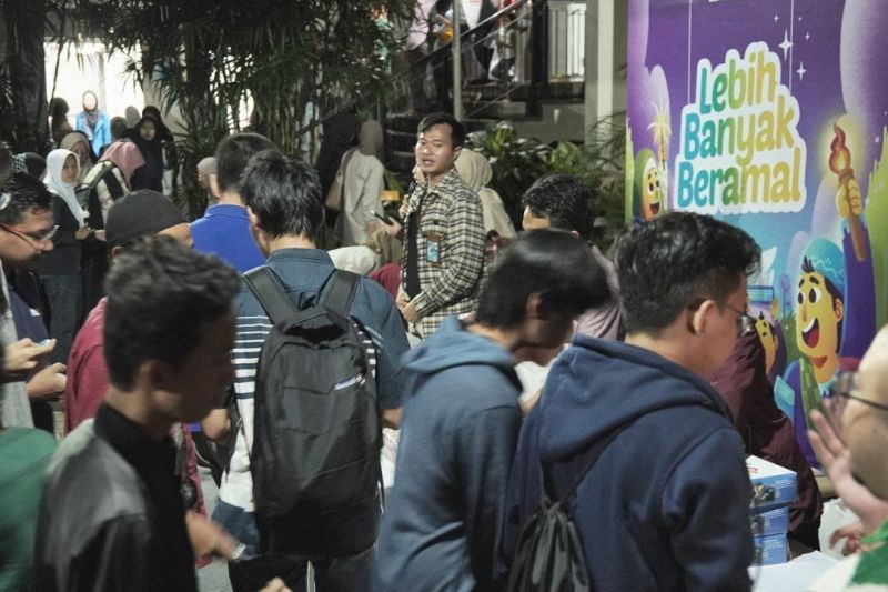 Masjid Salman ITB hadirkan menu nusantara hingga dunia untuk berbuka