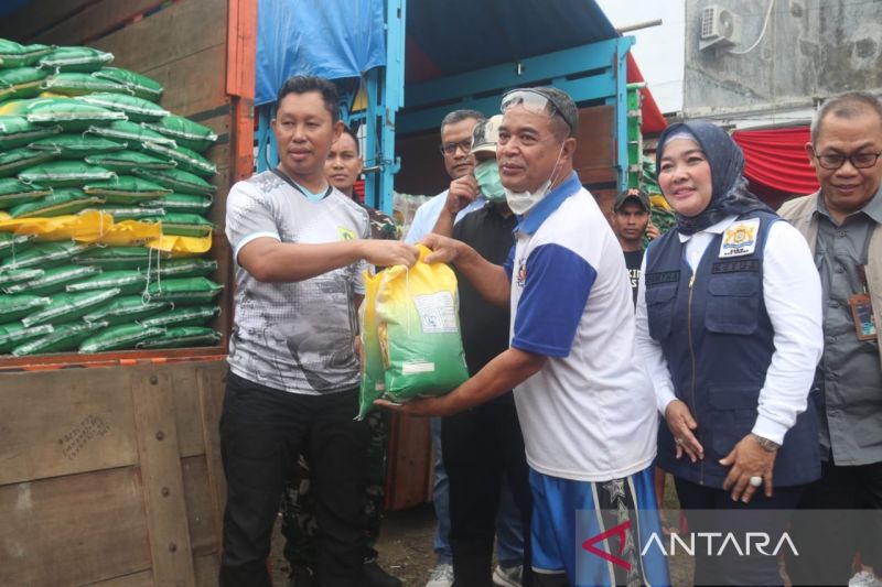 Kabupaten Bogor menggelar operasi pasar murah di 20 lokasi selama Ramadhan