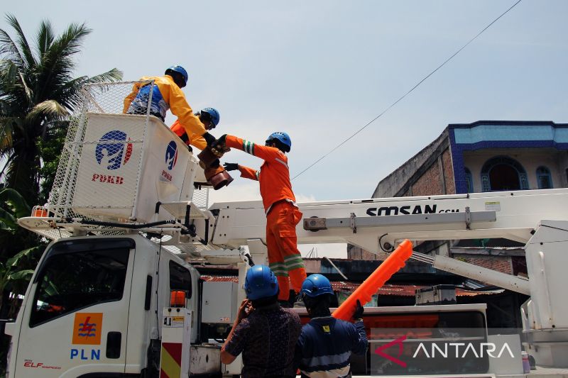PLN Riau siaga keandalan listrik di bulan Ramadhan