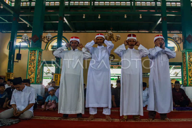 Tradisi Shalat Jumat di Masjid Kesultanan Ternate
