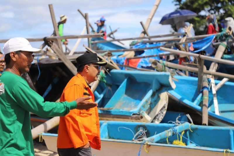 Pj Bupati Garut siapkan bantuan untuk nelayan yang tidak bisa melaut