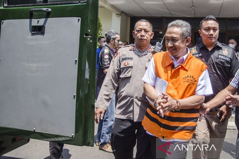 KPK periksa Yana Mulyana terkait aliran dana ke tersangka korupsi CCTV Bandung