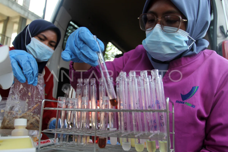 Pemeriksaan takjil Bpom Padang