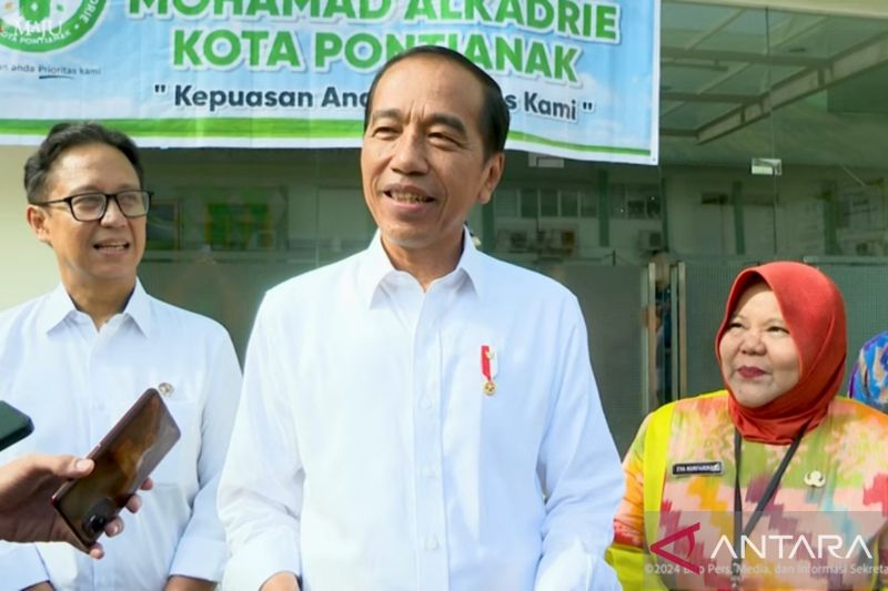 Presiden Jokowi tanggapi kabar jabat Ketum Partai Golkar