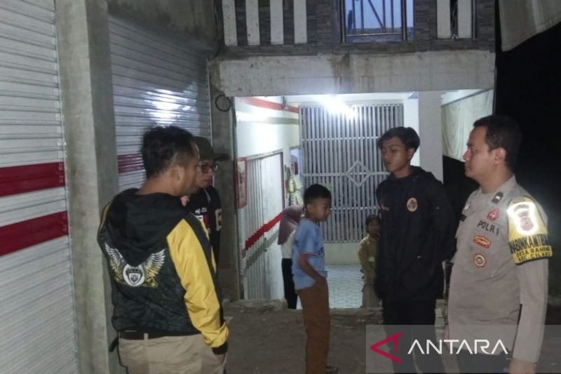 Pencuri toko sembako Cianjur simpan uang curiannya Rp50 juta di kandang ayam