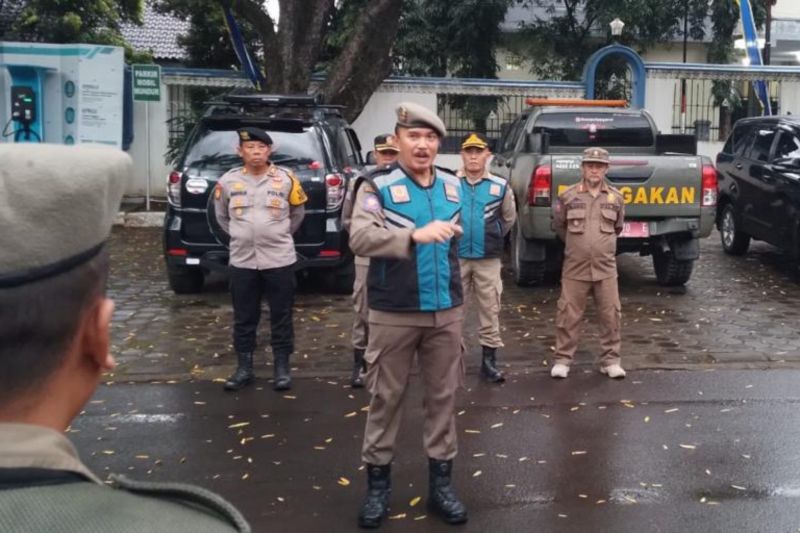 Satpol PP Garut tetap tertibkan kegiatan PKL yang melanggar perda