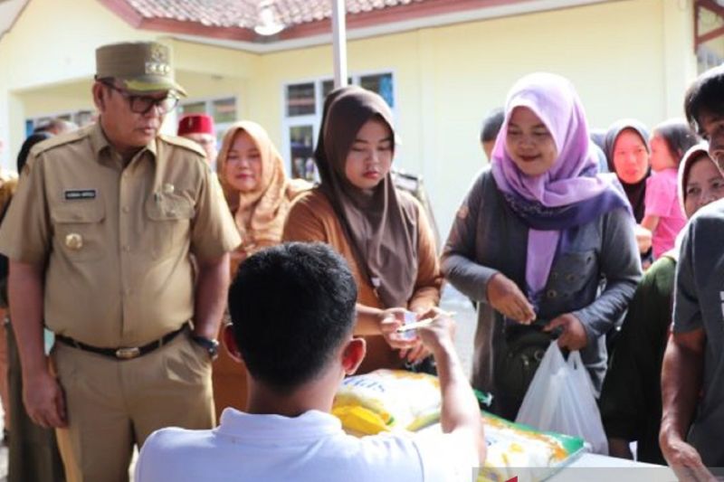 Operasi pasar murah solusi untuk tekan kenaikan harga di Sukabumi jelang lebaran