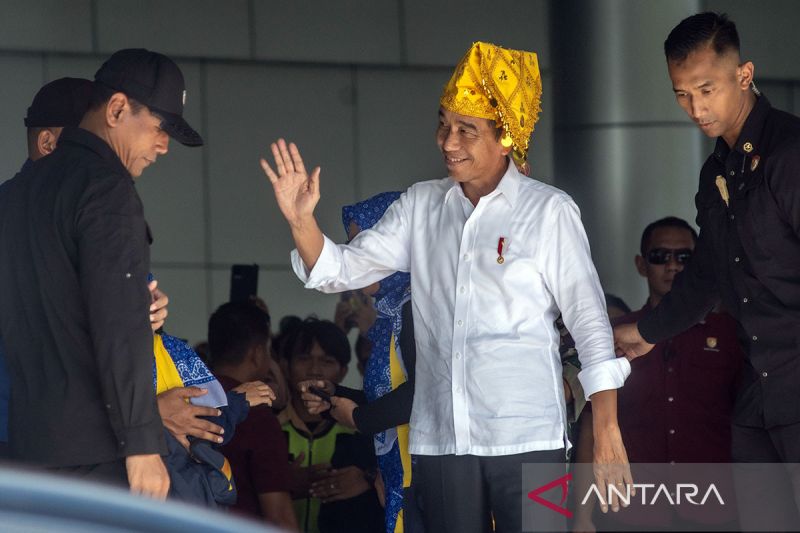 Presiden resmikan empat bandara di Sulawesi