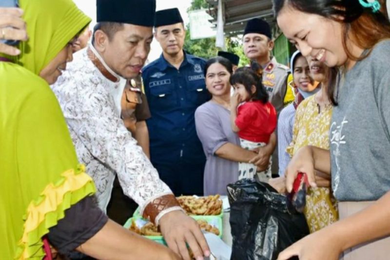 Karawang sediakan 2,5 ton beras di setiap pasar murah selama Ramadhan