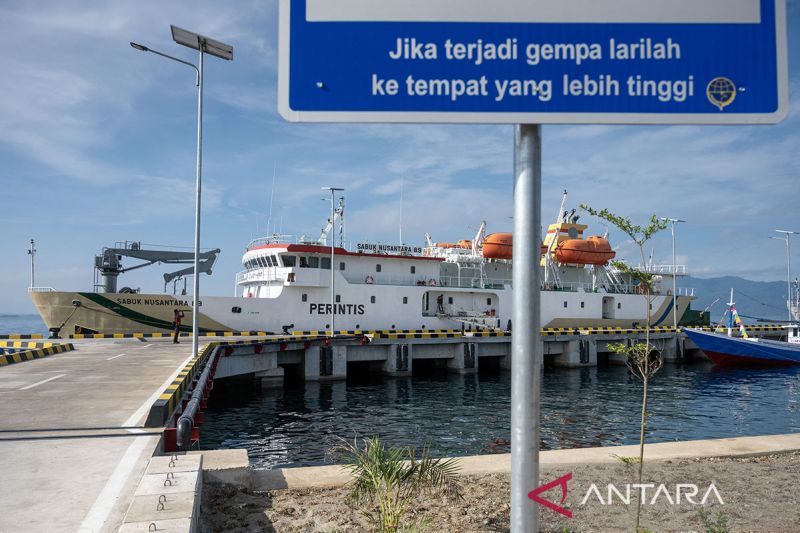 Rekonstruksi dan rehabilitasi Pelabuhan Wani Donggala