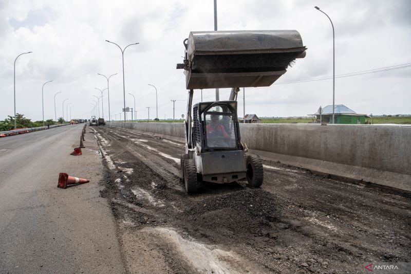 Perbaikan jalan tol Palembang-Kayu Agung jelang mudik lebaran