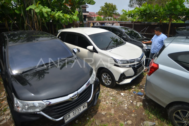 Jasa penyewaan mobil meningkat di Padang
