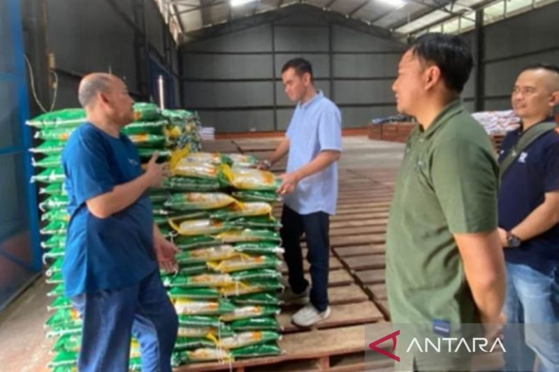 Bulog Cianjur siapkan 10 ton beras setiap pasar pangan murah ngabuburit