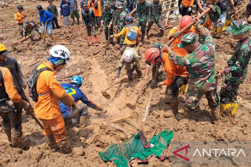 Basarnas optimistis temukan seluruh korban longsor di Bandung Barat