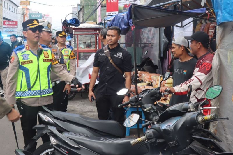 Dishub Garut tertibkan area parkir liar di kawasan perkotaan