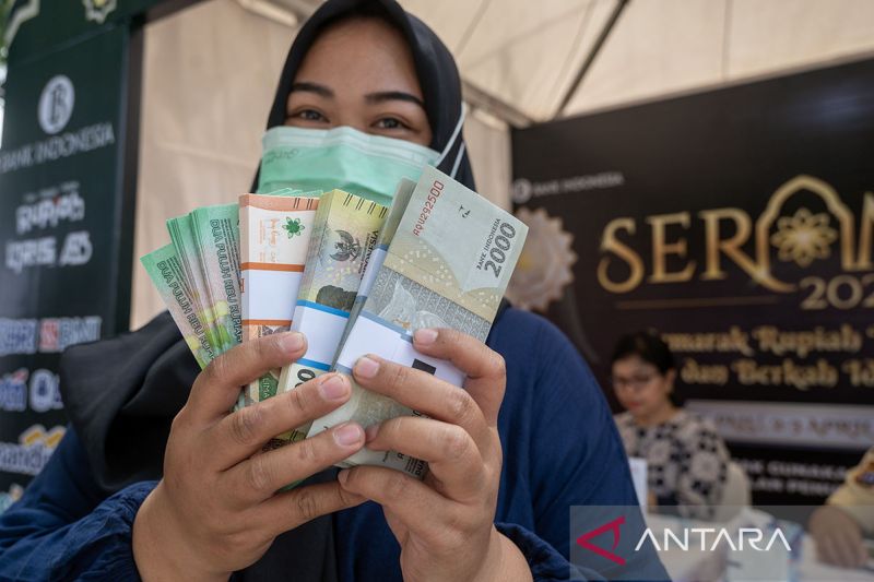 Layanan bersama penukaran uang di Palu