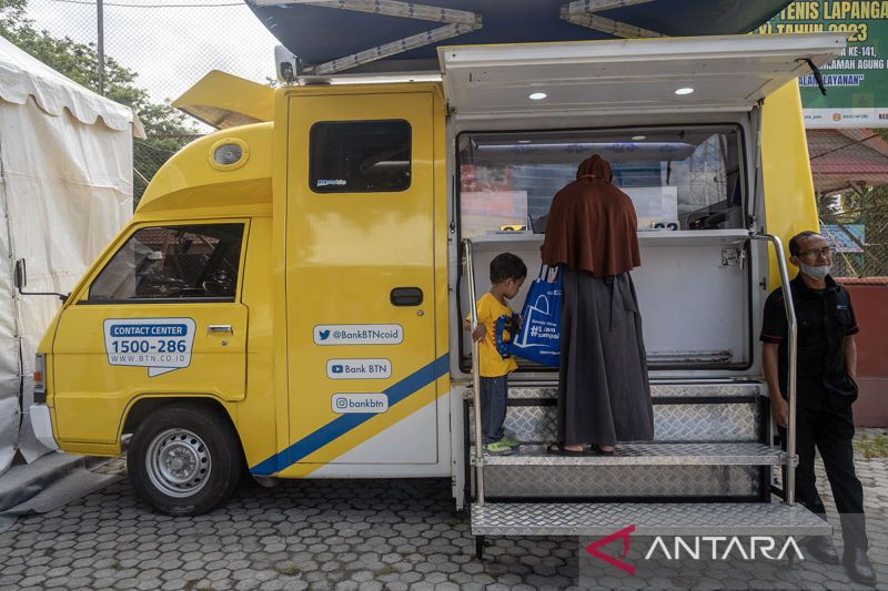 Layanan bersama penukaran uang di Palu