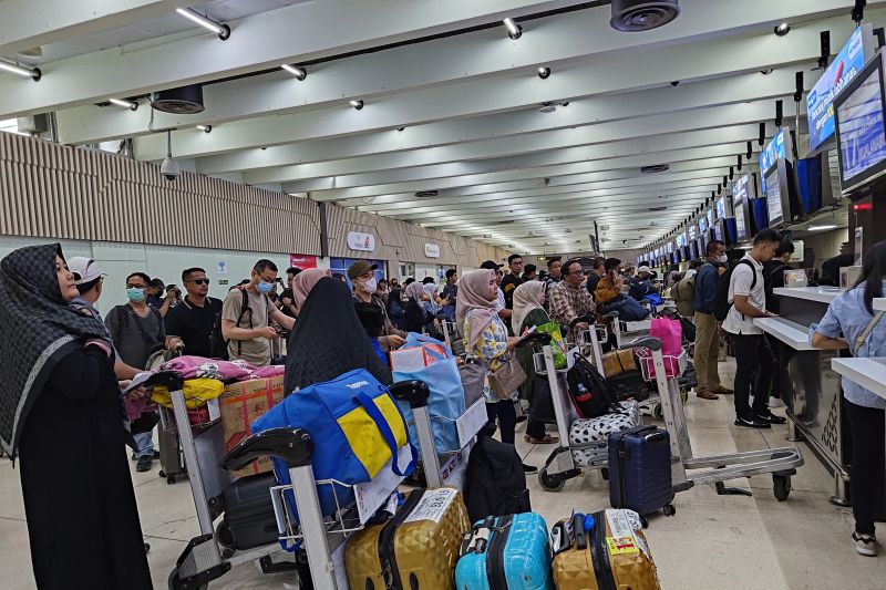 H-7 Lebaran, Pergerakan Penumpang Di Bandara Soetta Capai 130 Ribu ...