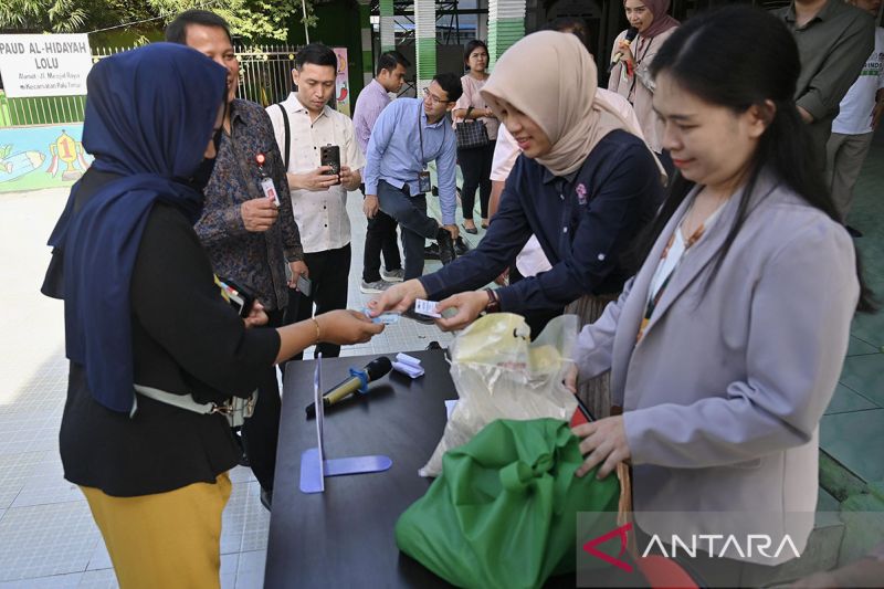 Tebus murah sembako FKIJ disambut antusias