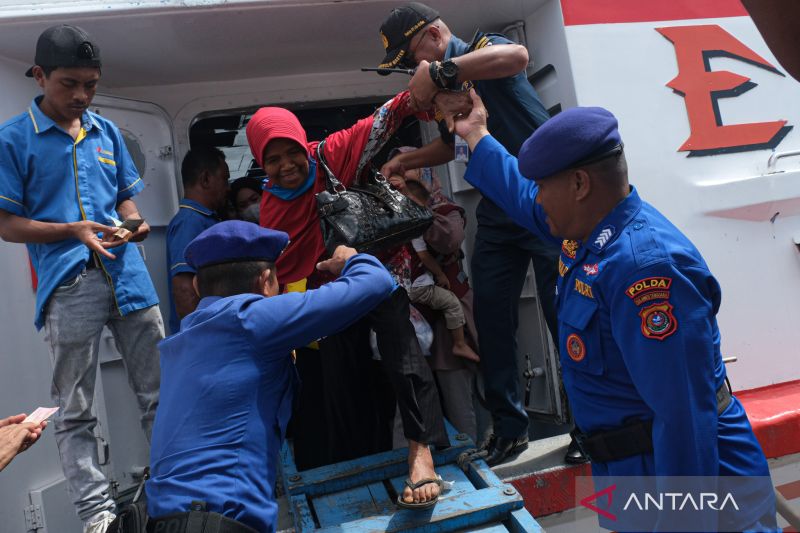 Arus mudik di pelabuhan Nusantara Kendari