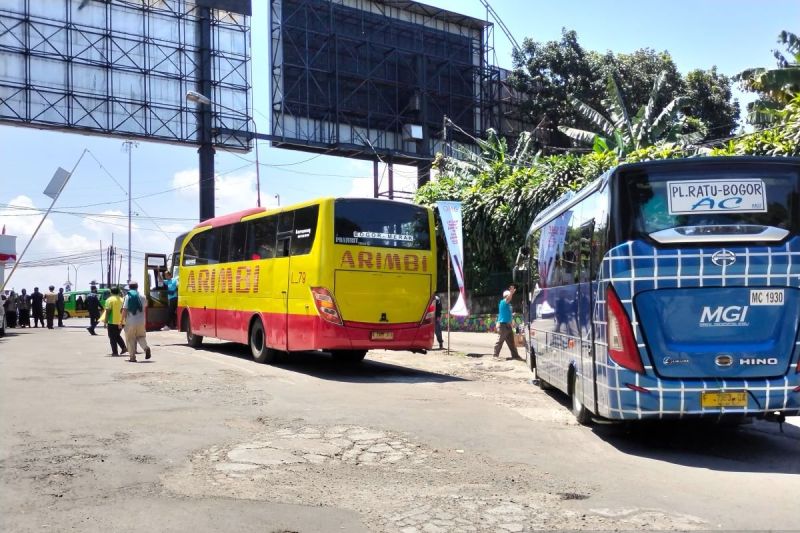 Pengelola Terminal Baranangsiang Bogor tegaskan larangan klakson telolet bus