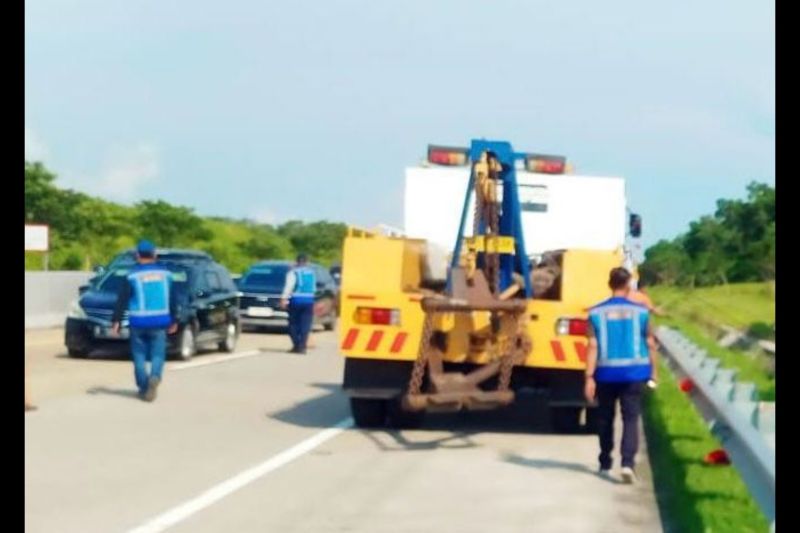 Jasamarga respons cepat kecelakaan tunggal bus Rosalia Indah  di Tol Batang-Semarang