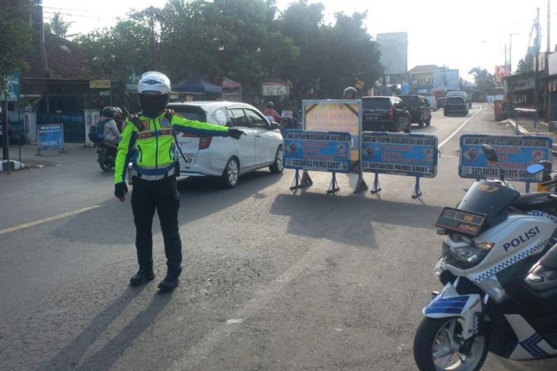 Polisi berlakukan satu arah jalur panjang dari Garut ke Bandung