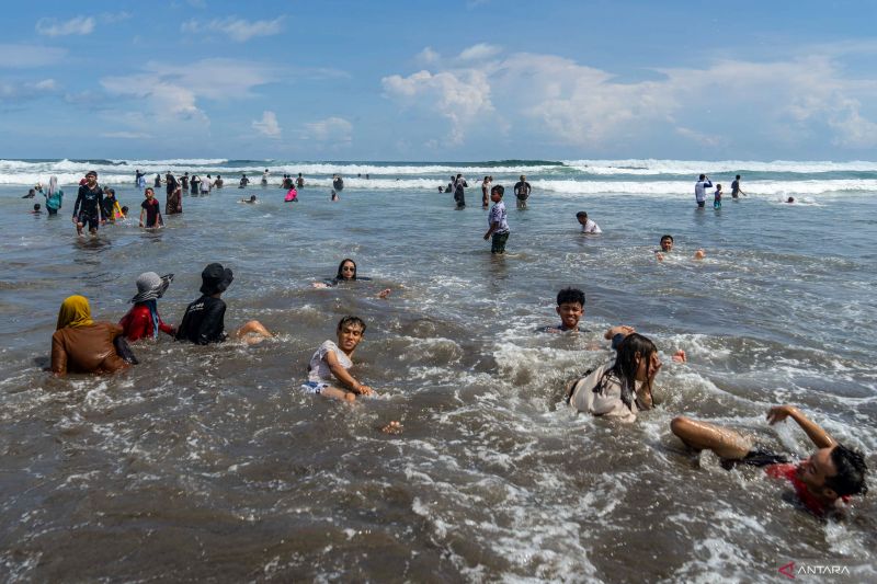 Pulau Jawa masih jadi tujuan utama perjalanan wisnus