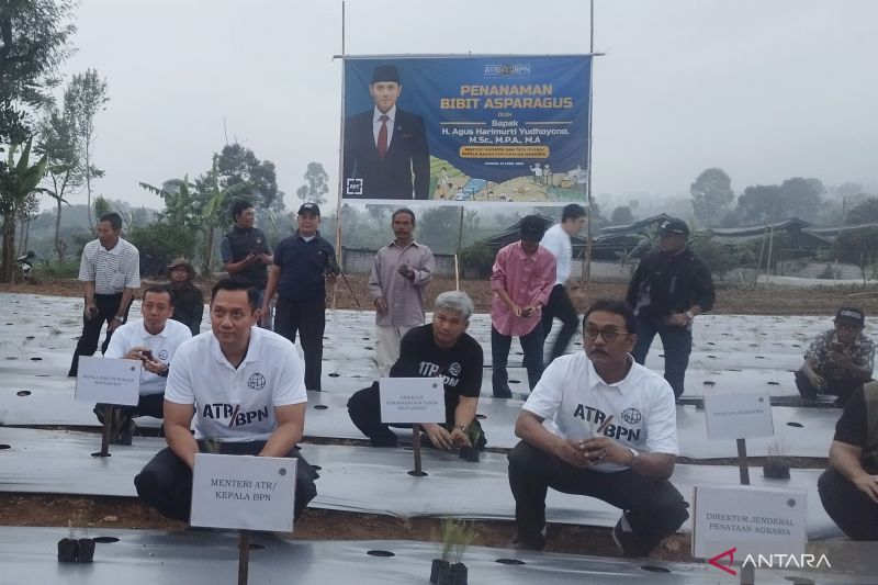 Kementerian ATR/BPN melakukan reforma agraria tanah konflik di Pacet Cianjur