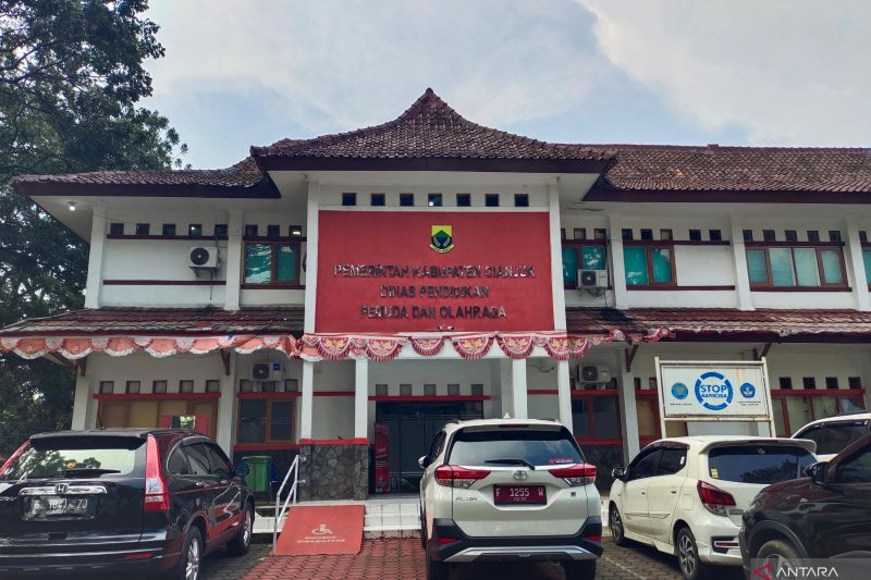 Guru sukarela di Cianjur tutupi kekurangan 1.645 guru agama