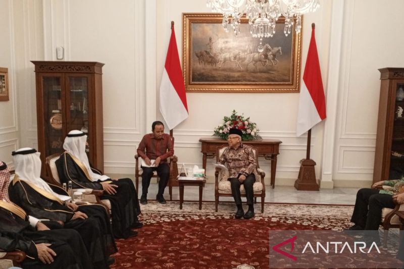 Menteri Haji Saudi temui Wapres Ma;ruf Amin bahas tambahan kuota haji