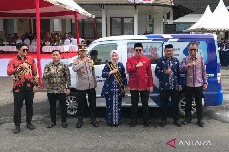 Peresmian Pengoperasian Bus Sekolah Gratis Koltim