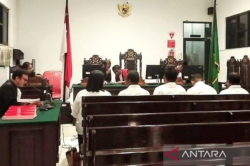 Jaksa Tuntut Lima Komisioner Kpu Aru Dua Tahun Penjara Antara News