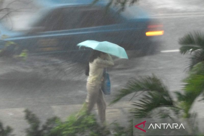 Awal Juli, cuaca di Bandung dan sebagian besar wilayah diprediksi hujan ringan