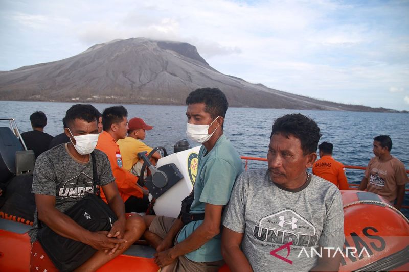 Total 5.774 korban erupsi Gunung Ruang dievakuasi dari Tagulandang