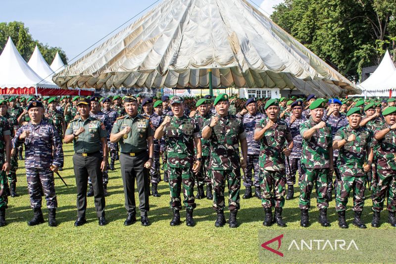 Kunjungan kerja Panglima TNI di Palu