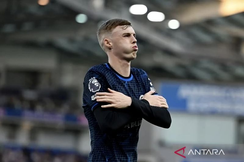 Pelatih Chelsea nilai Cole Palmer pemain serba bisa