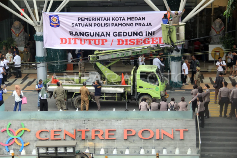 Pemkot Medan segel Mall Center Point