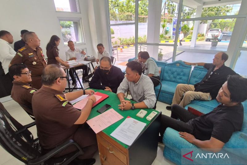 Kejati Ntb Tahan Dua Tersangka Pengeboran Air Tanah Di Lapas Lombok Barat Antara News Mataram