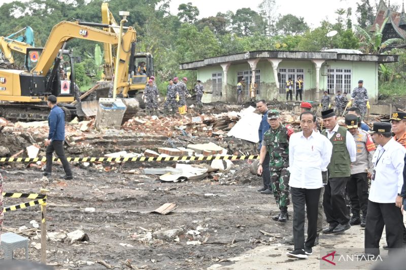 Presiden meninjau lokasi banjir bandang lahar dingin Marapi di Agam