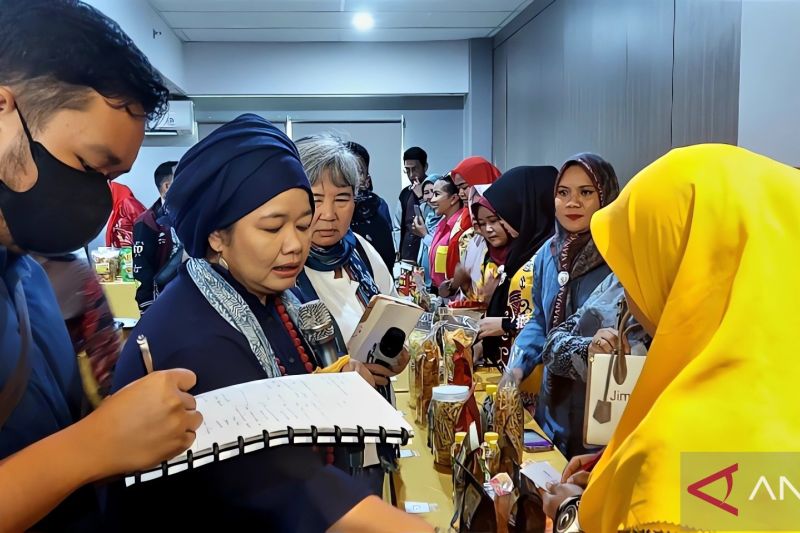 Bandara DEO kurasi produk UMKM masuk ke galeri bandara - ANTARA News