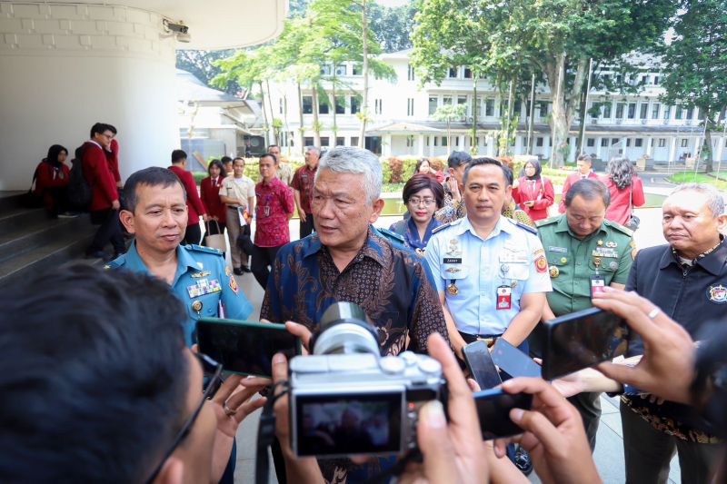 Pj Wali Kota Bandung minta Bobotoh menjaga ketertiban saat nobar Persib