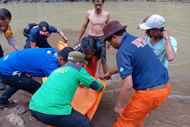 BPBD Sukabumi imbau warga tak beraktivitas di aliran sungai arus deras