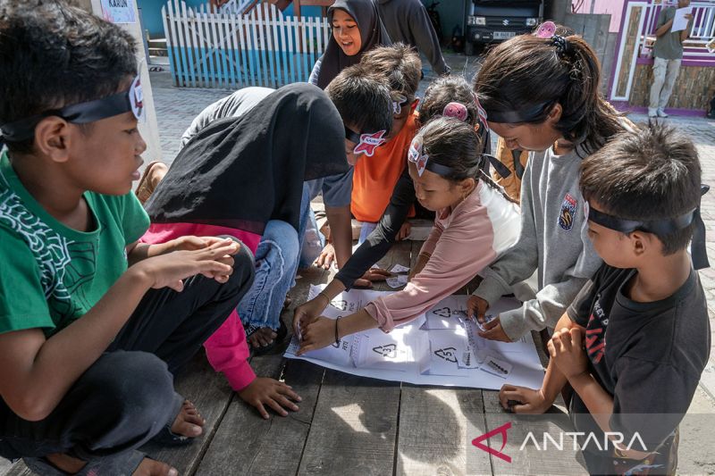 Pendidikan konservasi kepada anak-anak pesisir di Palu 